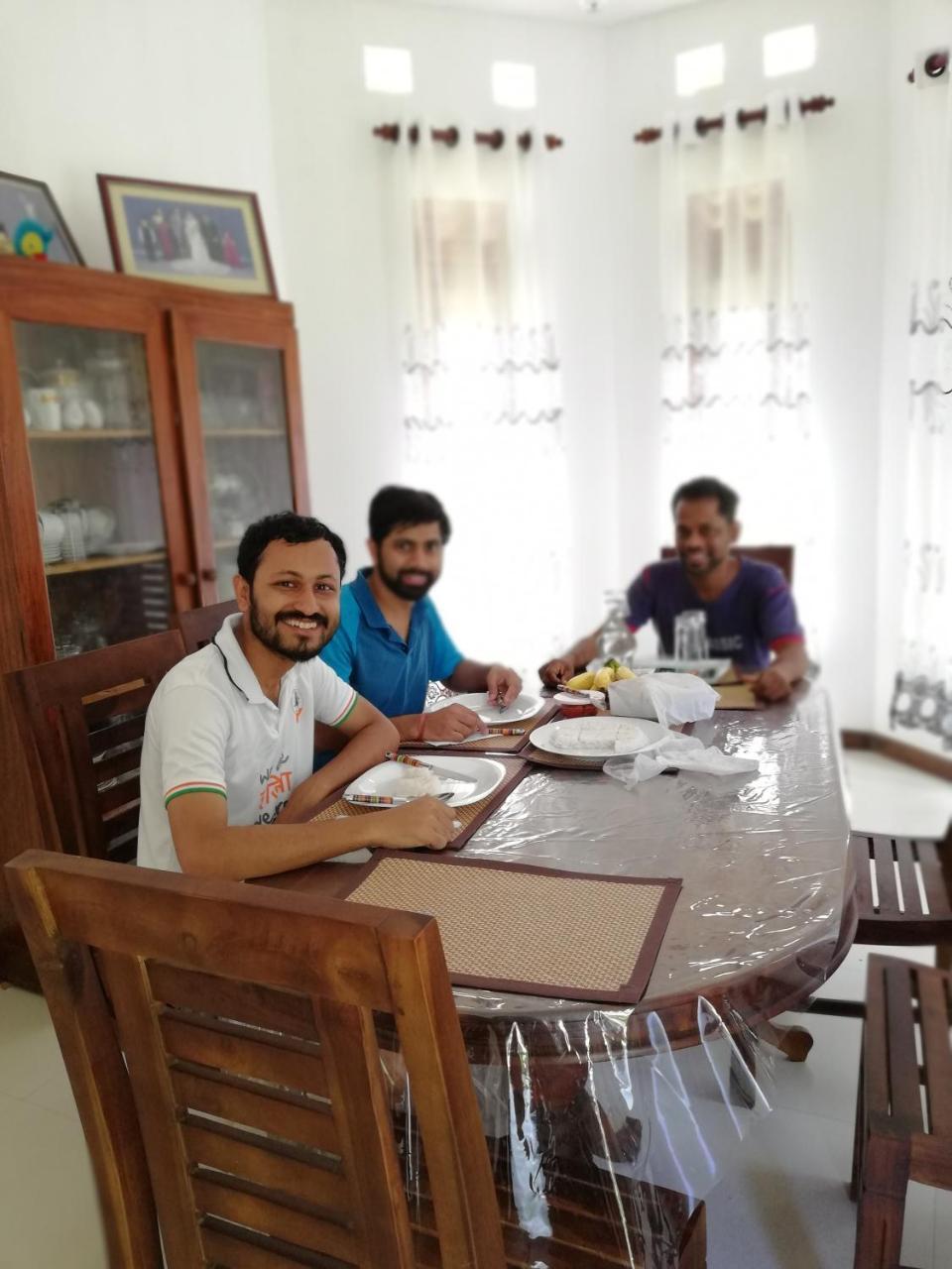 Bed and Breakfast Air Port 5 Minutes Super Clean Upul Negombo Esterno foto