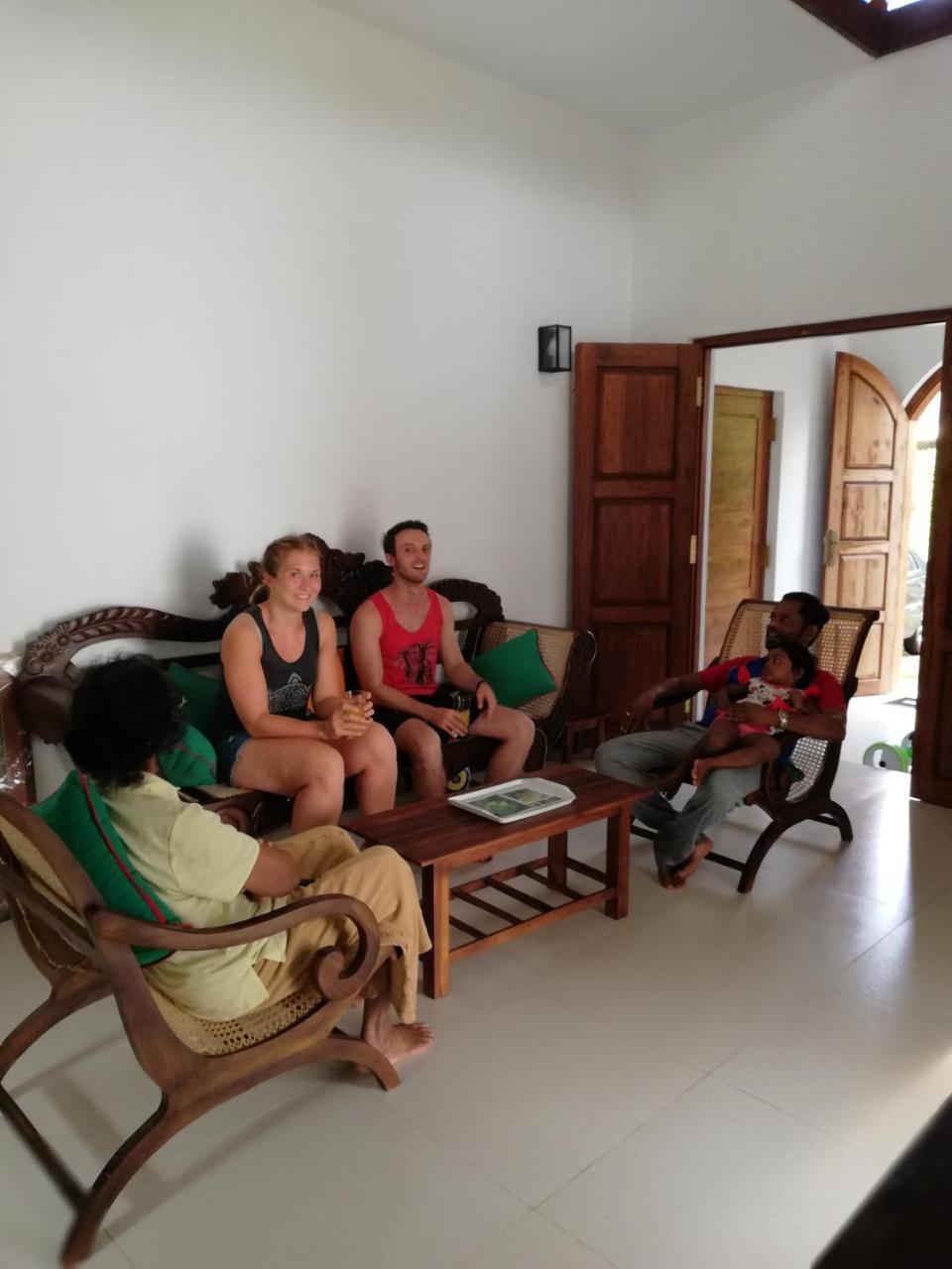 Bed and Breakfast Air Port 5 Minutes Super Clean Upul Negombo Esterno foto